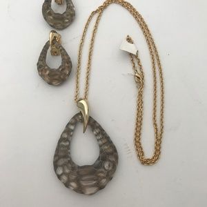 ALEXIS BITTAR OPALESCENT GRAY LUCITE PENDANT